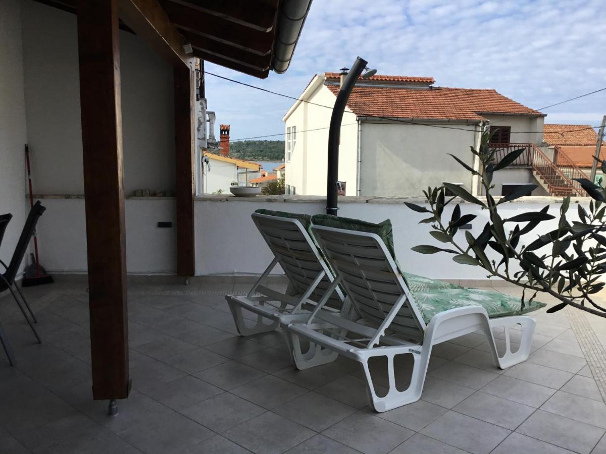 Stein Haus Villa Pirovac Eksteriør bilde